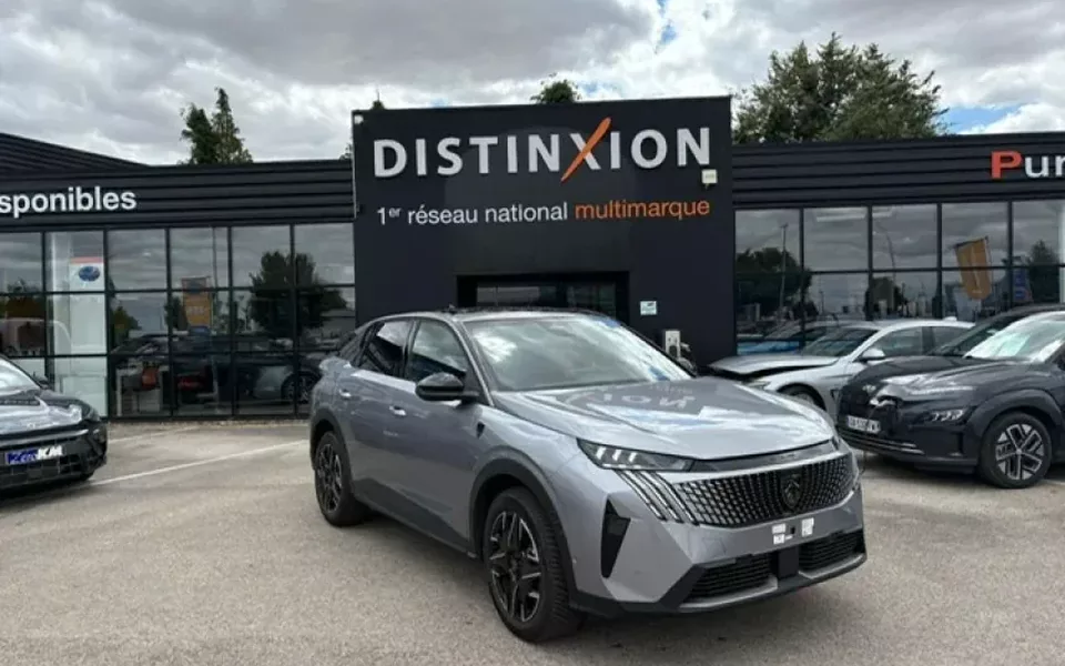 PEUGEOT 3008