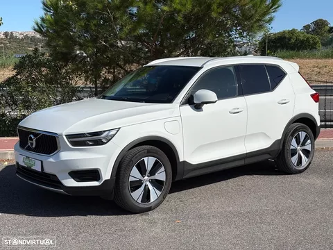 Volvo XC 40 1.5 T5 PHEV Momentum Plus