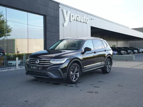 Volkswagen Tiguan 1.5TSI All Space Trekhaak Camera Adaptieve cruise AppleAndroid Digitaal dashboard Frontassist DAB Navigatie Parkeersensoren Privacy