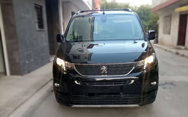 PEUGEOT Rifter Rifter 1.5BlueHDi S&S Standard Allure 130