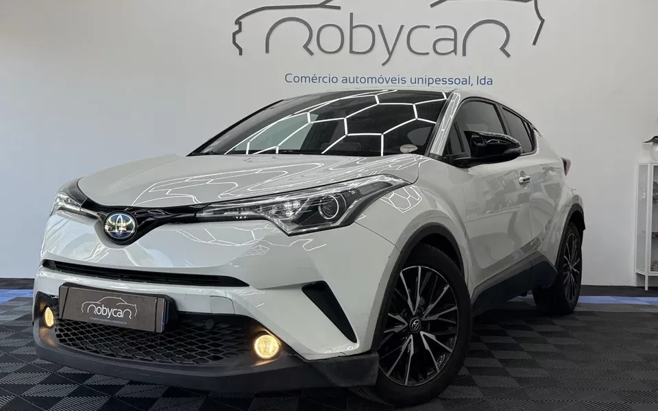 Toyota C-HR 1.8 Hybrid Square Collection