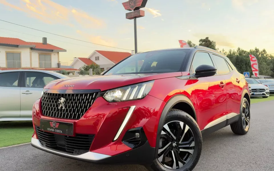 Peugeot 2008 1.2 PureTech GT EAT8