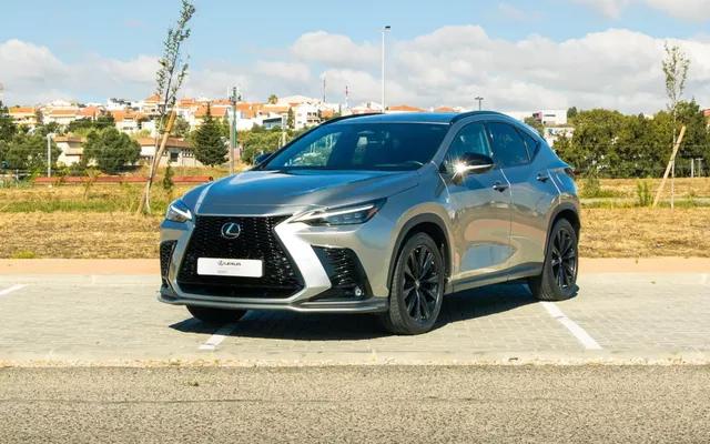 Lexus NX 450h+ F Sport