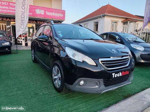 Peugeot 2008 1.2 PureTech Style