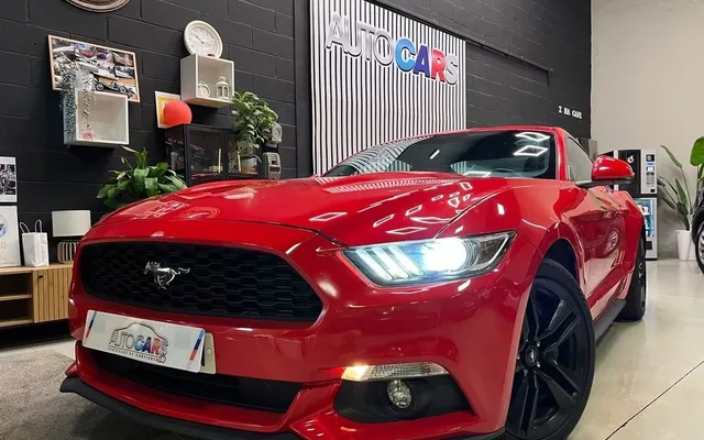 FORD Mustang 2.3 EcoBoost 314cv (Fastback) - 30900€ en Aguilar de la frontera