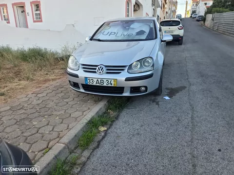 VW Golf 2.0 TDi 4M Confortline