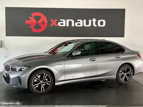 BMW 330 e Pack Desportivo M Auto