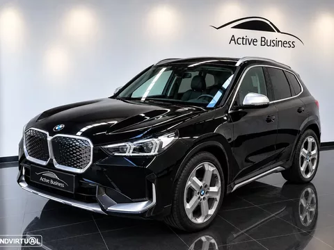 BMW iX1 xDrive30 xLine