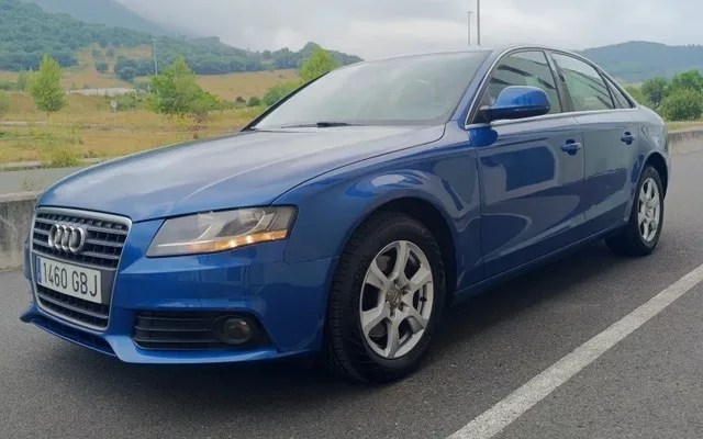 AUDI A4 A4 2.0TDI DPF 143