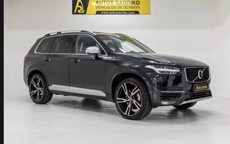 VOLVO XC90 XC90 D5 Momentum AWD 225 Aut.