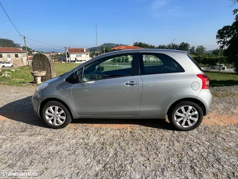 Toyota Yaris 1.0 VVT-i Cool Edition