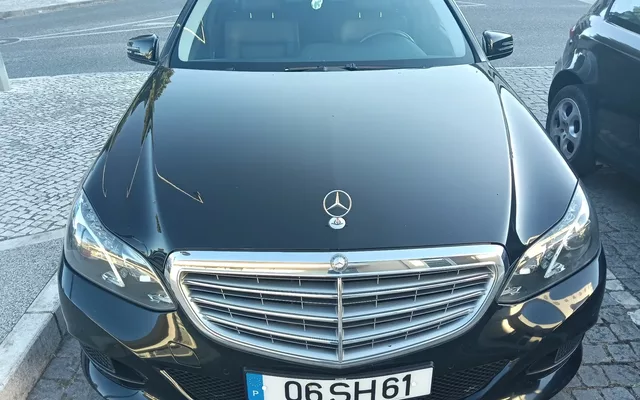 Mercedes-Benz E 220 CDI Auto Elegance