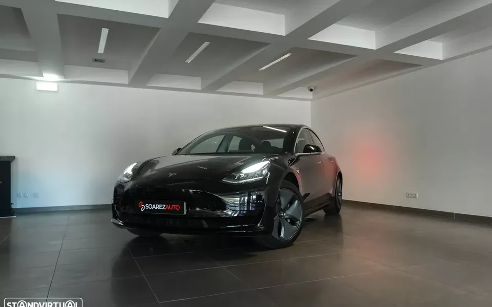 Tesla Model 3 Tração Traseira