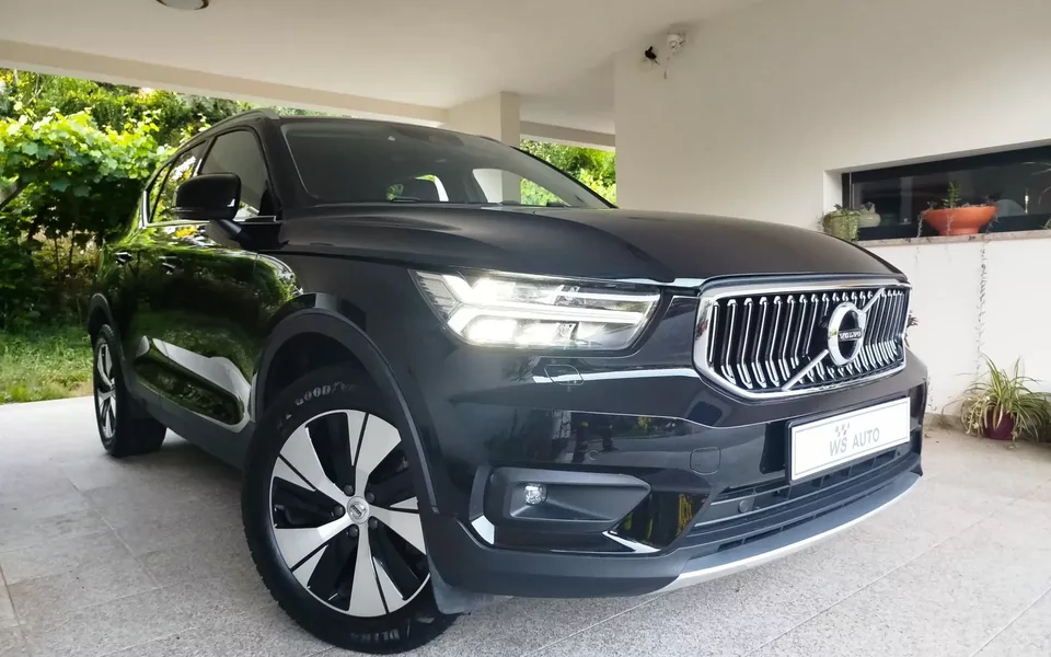 Volvo XC 40 T4 Recharge DKG Inscription Expression