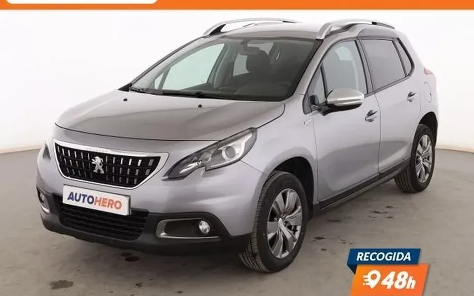 PEUGEOT 2008 1.2 e-VTi Style