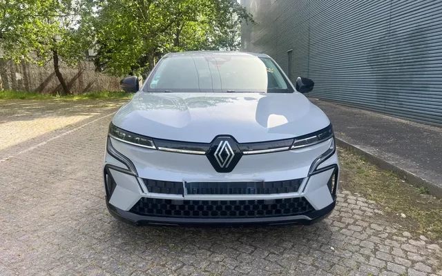 Renault Mégane E-Tech EV60 220hp optimum charge Equilibre