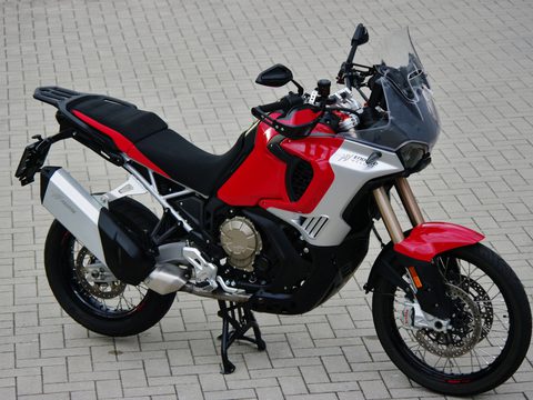 MV Agusta Enduro Veloce 950