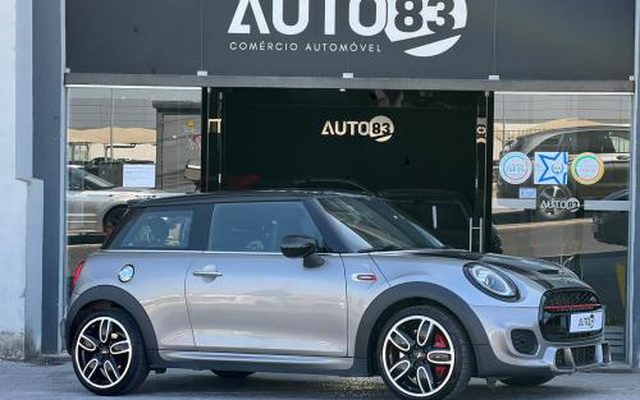 MINI 3 Portas John Cooper Works Auto Desportiva