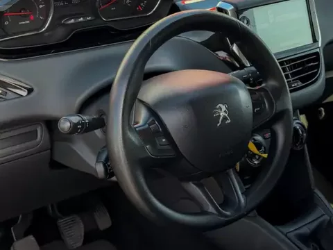 Peugeot 208 2013 1.2 VTi Active