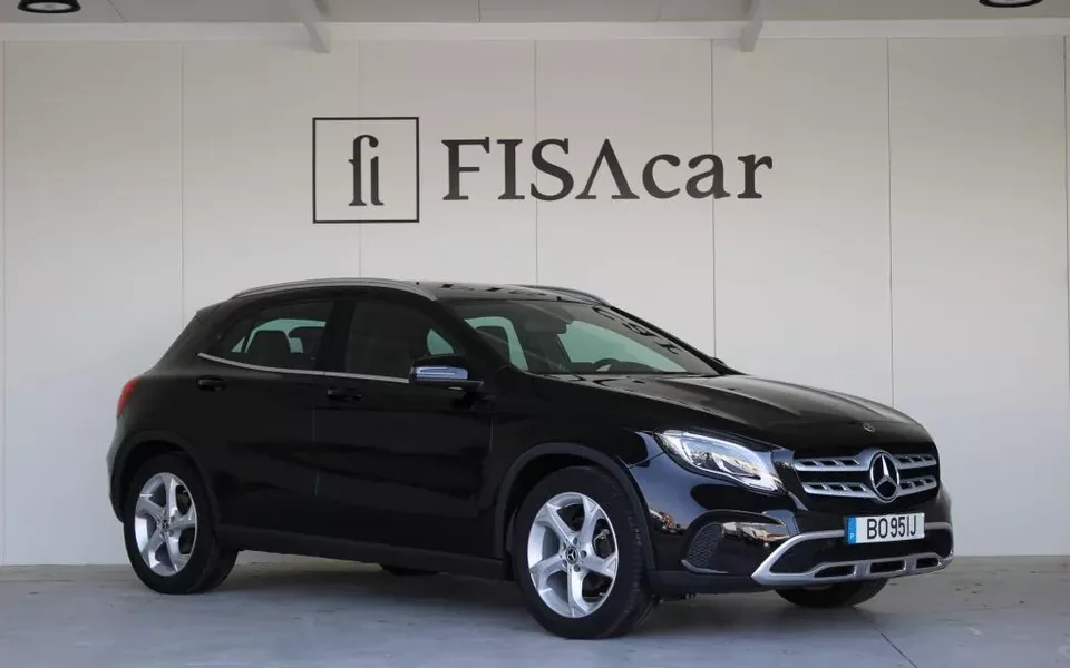MERCEDES-BENZ GLA 180D URBAN