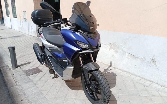 APRILIA SR GT 125