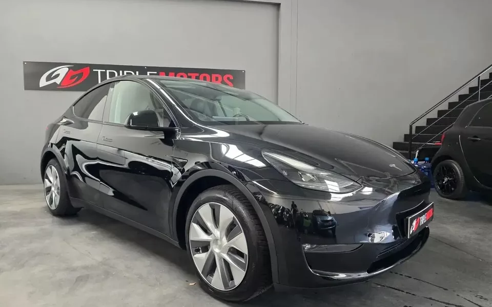 Tesla Model Y Long Range Dual Motor AWD