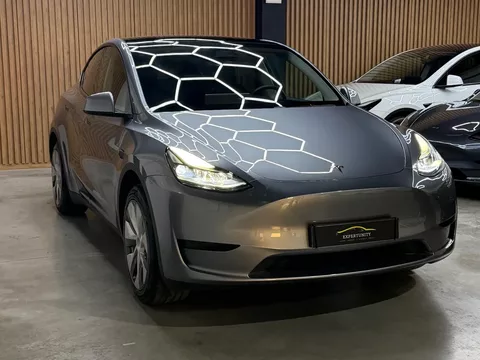 Tesla Model Y RWD
