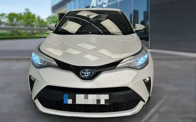 TOYOTA C-HR + 1.8 125H Advance