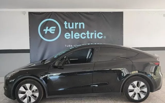 Tesla Model Y Long Range Dual Motor AWD