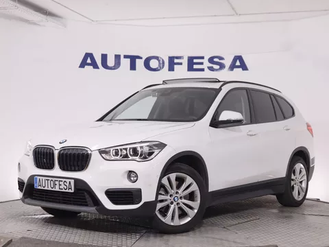 BMW X1 XDRIVE 25I AUTO XDRIVE 231CV 5P # TECHO PANORAMICO ELECTRICO,NAVY,PARKTRONIC