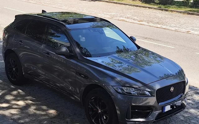 Jaguar F-Pace 2.0 i4D R-Sport Aut.