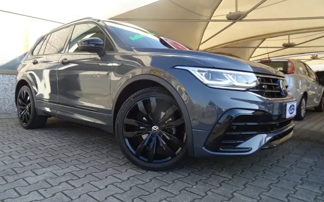 VOLKSWAGEN Tiguan 1.5 TSI 150 CV DSG ACT R-LINE usato Benzina Grigio metallizzato