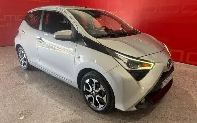 TOYOTA Aygo Aygo 70 x-play