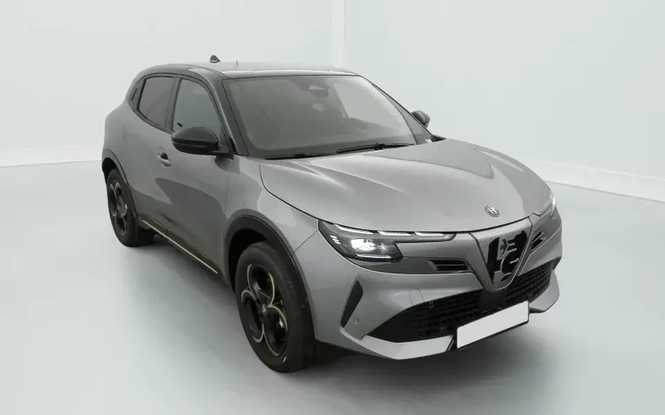 Alfa Romeo Junior 1.2 Ibrida 145 ch eDCT6 Intensa Zéro km immatriculé