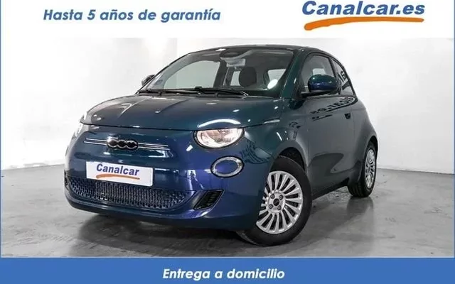 FIAT 500 e Berlina Action 70 kW (95 CV)