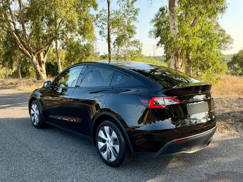 Tesla Model Y Long Range Dual Motor AWD