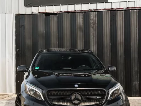Mercedes-Benz GLA 45 AMG