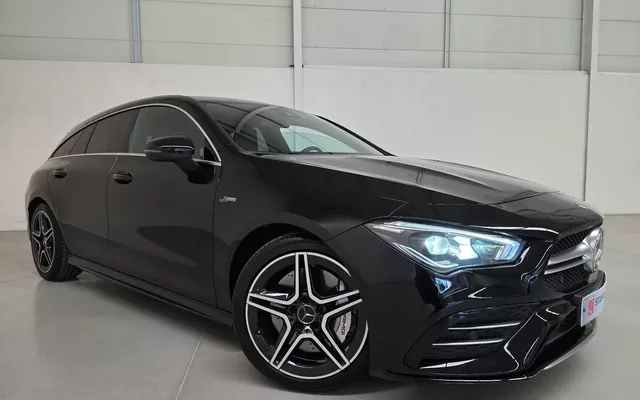 Mercedes-Benz CLA 35 AMG 4Matic Speedshift 7G-DCT