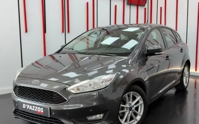 FORD Focus Focus 1.0 Ecoboost Black&Red Edition 125 - 13999€ en Jerez de la frontera