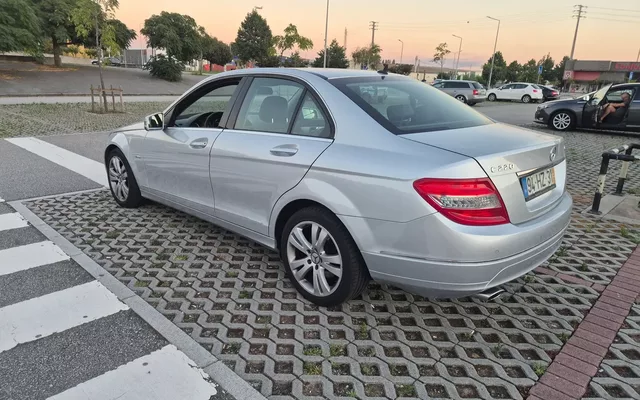 Mercedes-Benz C 220