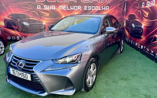 Lexus IS 300H Executive+