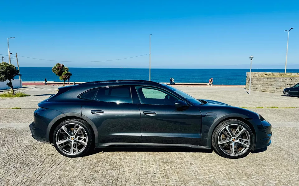 Porsche Taycan Cross Turismo 4S Sport bateria Performance Plus