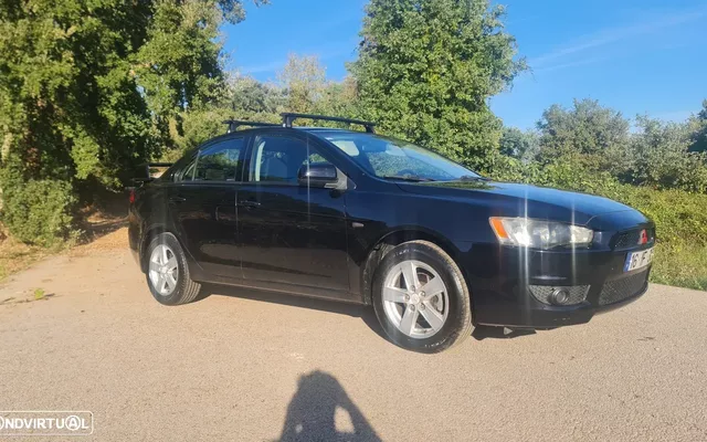 Mitsubishi Lancer 1.5 Invite