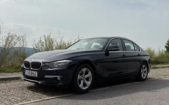 BMW 320