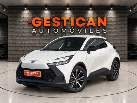 TOYOTA C-HR 1.8 Advance Hybrid 140