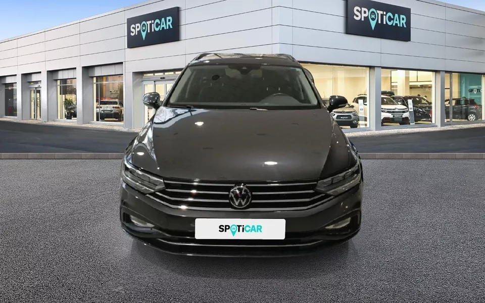 VOLKSWAGEN Passat Passat Variant 2.0TDI EVO Executive DGS7 110kW - 24900€ en Vitoria-gasteiz