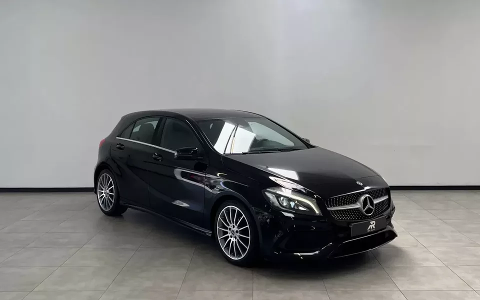 Mercedes-Benz A 180 d AMG Line