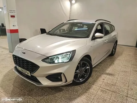 Ford Focus 1.5 TDCi ECOBlue ST-Line
