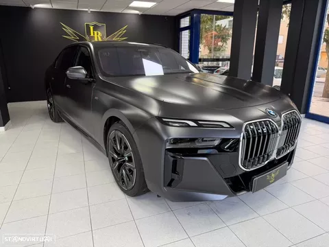 BMW i7 eDrive50 Pack Desportivo M