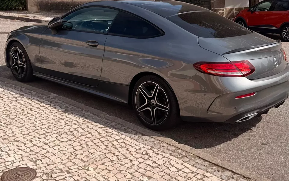 Mercedes-Benz C 220 d AMG Line